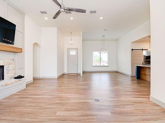 3rd image of 603 Cambridge Ave