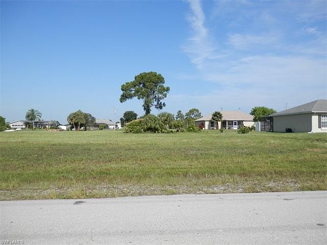 1st image of 2620 NE 7th Pl