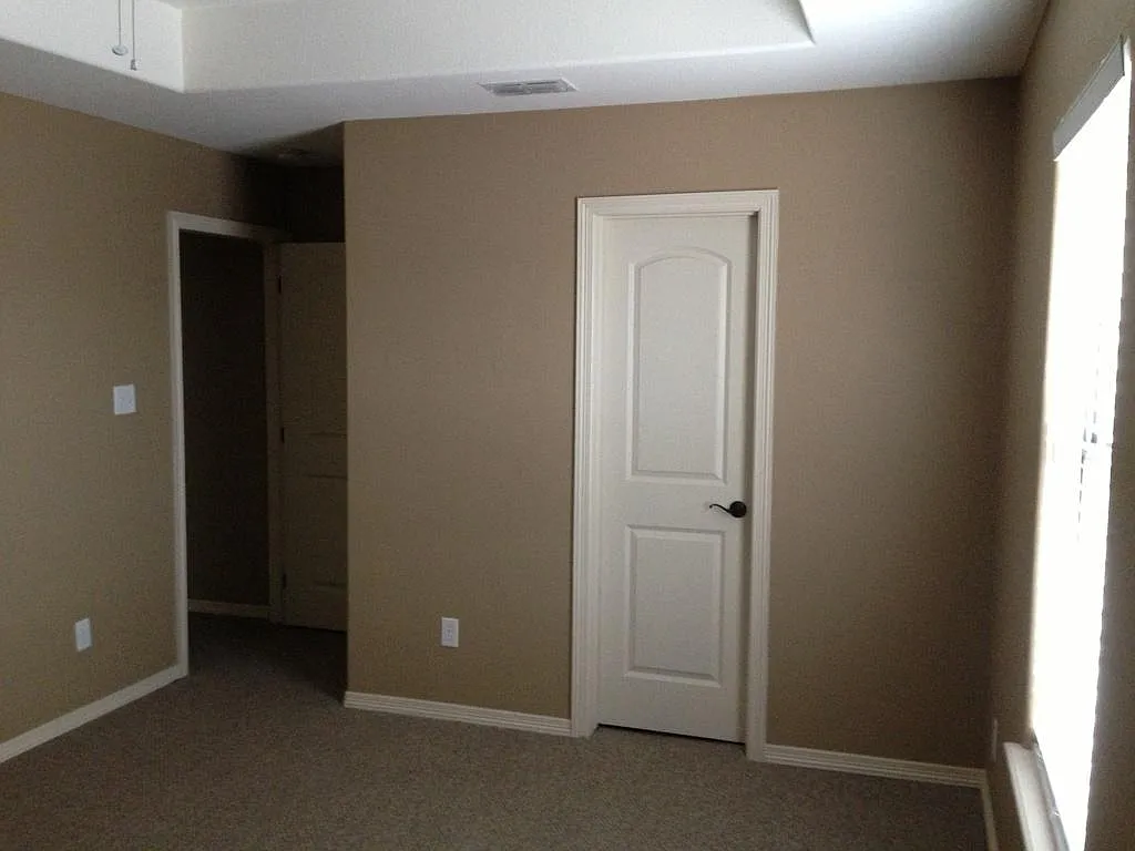 418 Rock Cir — Photo 4