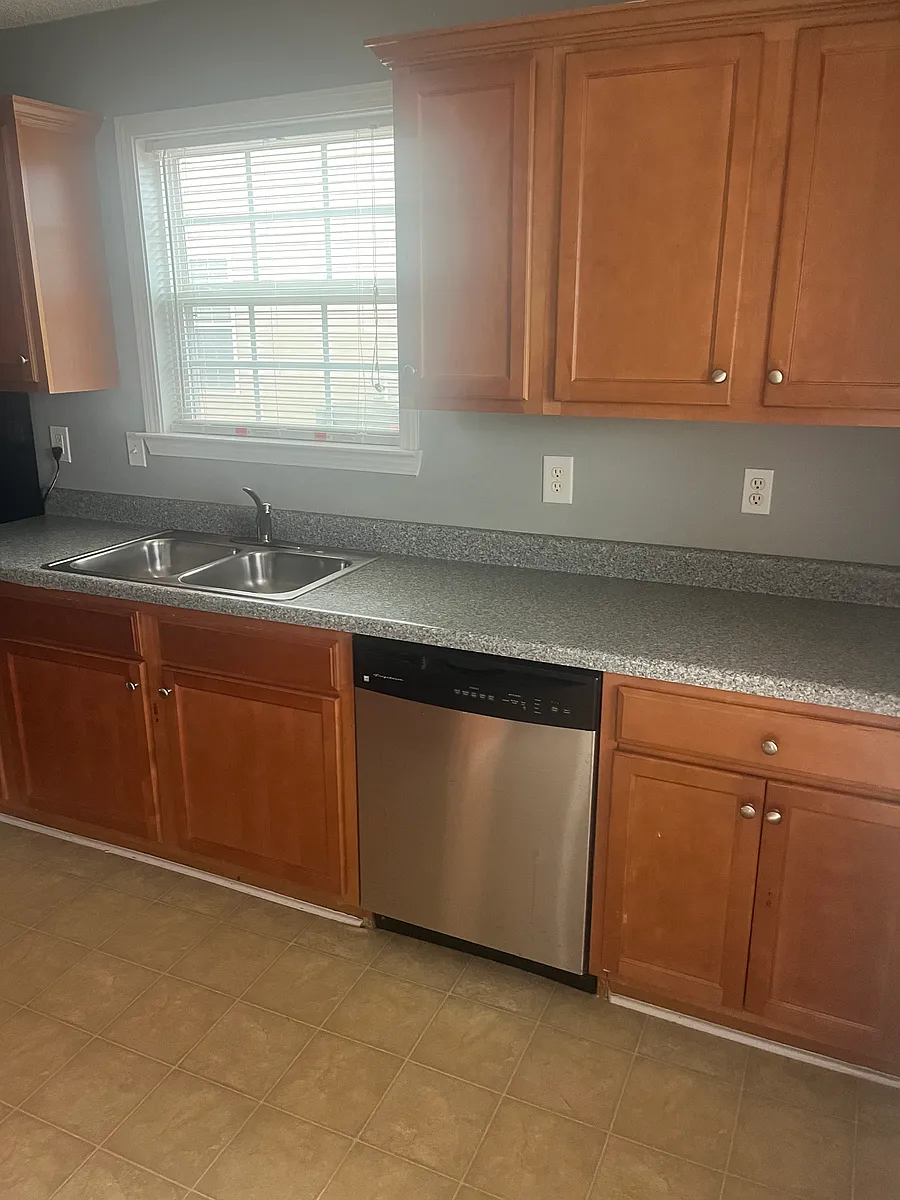 Building Photo - 1596 Buffington Way
