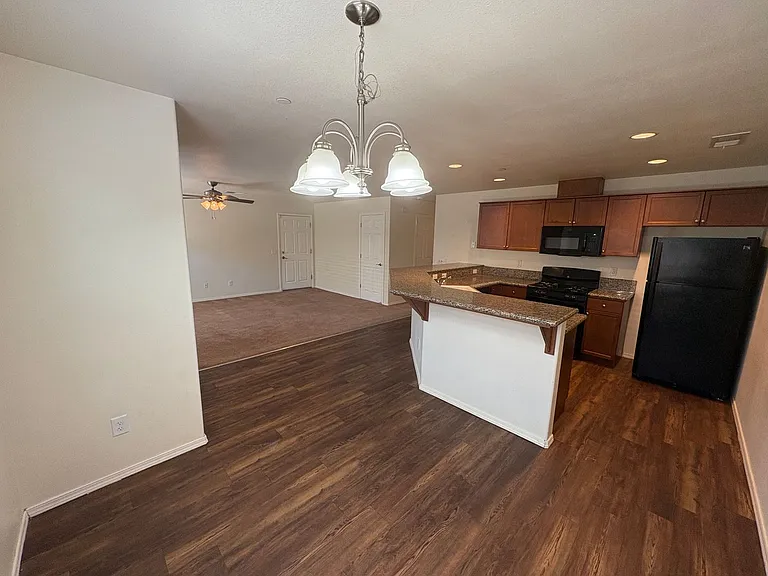 2111 Bella Oaks Dr — Photo 17