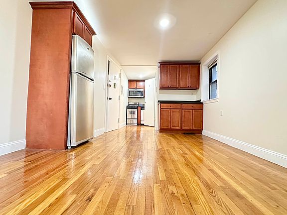 3rd image of 278 E 10th St APT 5C