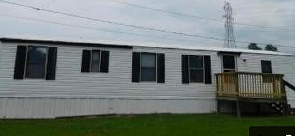 109 Goddard Ln