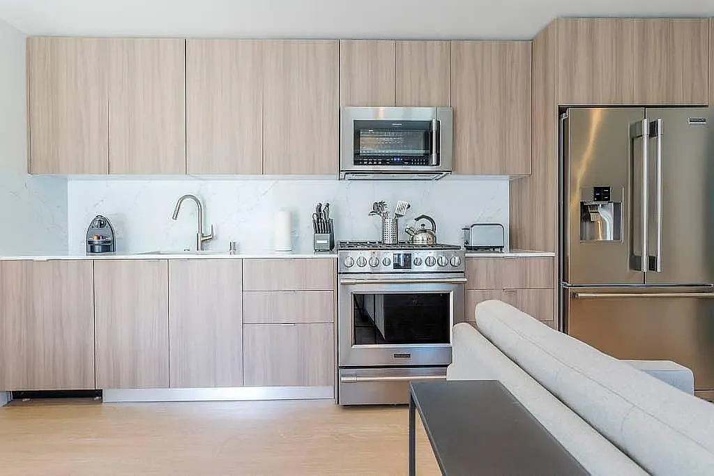 2 bed, 620 sqft, $3,595 — Photo 1