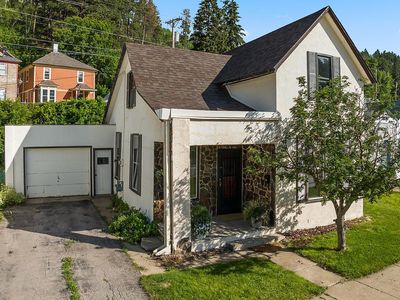 5 Charles St, Deadwood, SD, 57732