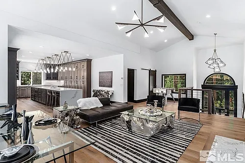 331 Winding Way Photo 1