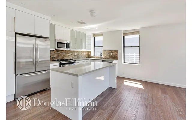 Rented by Douglas Elliman | media 16