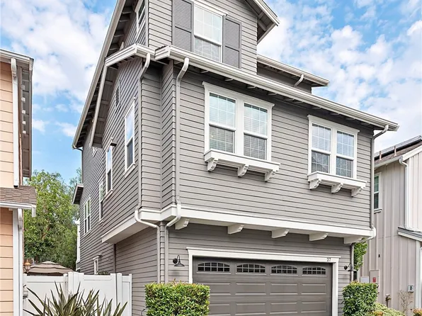 27 Rinehart Rd, Mission Viejo, CA 92694