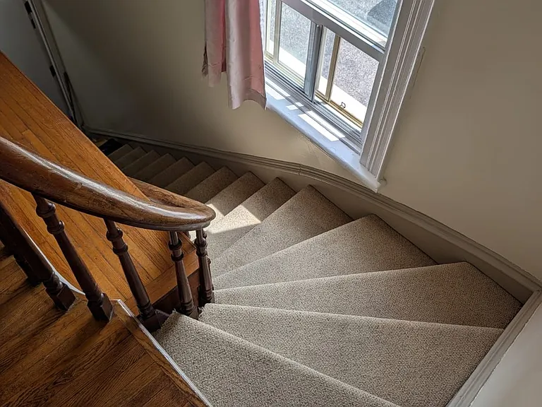 52 Wellington St S #2 — Photo 3