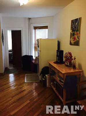 Rented by REAL New York | media 34