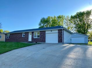 703 Latham Rd, California, MO 65018