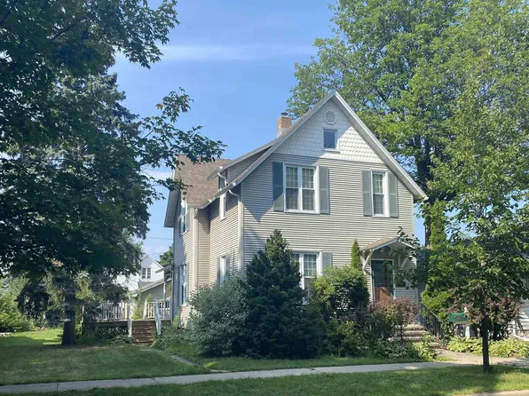 1606 Thomas St, Marinette, WI 54143