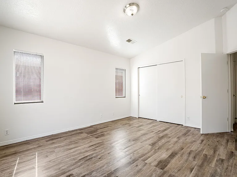 4705 Chow Ct NE — Photo 24