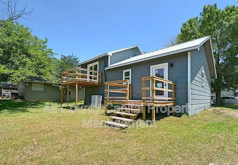 2902 Katy St — Photo 11