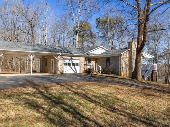 1301 Boyd Rd, Reidsville, NC 27320