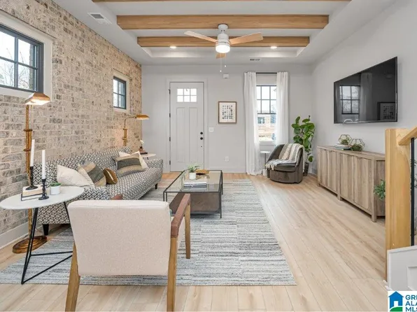 1719 Meerstone Ln, Hoover, AL 35244