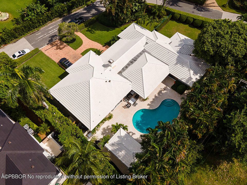 1st image of 202 Coral Ln