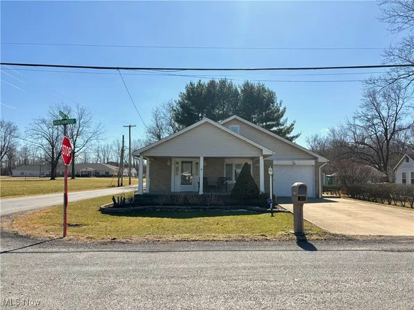 41381 Northwood St, Elyria, OH 44035