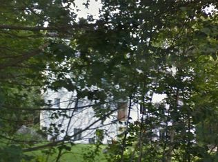 85 Mill St, Raymond, ME 04071