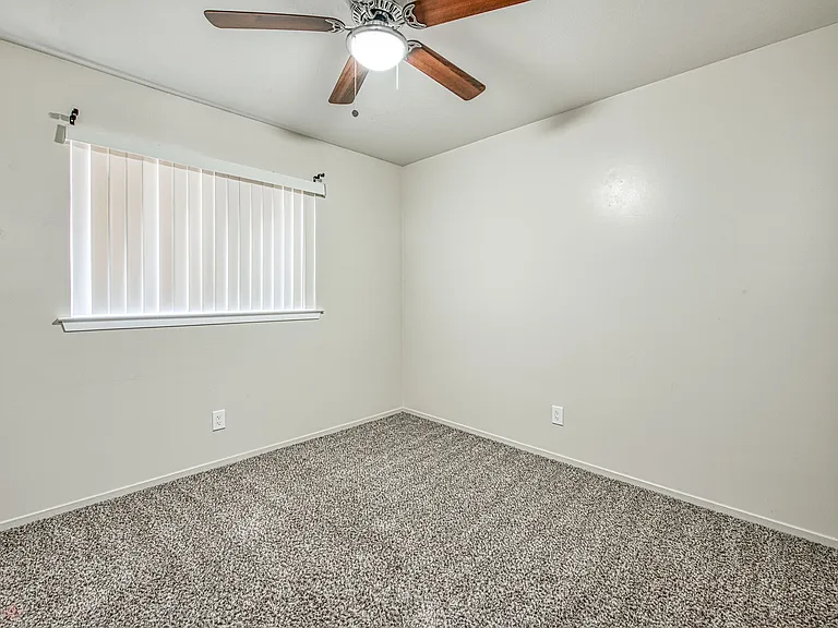 6053 N Mitre Ave — Photo 22