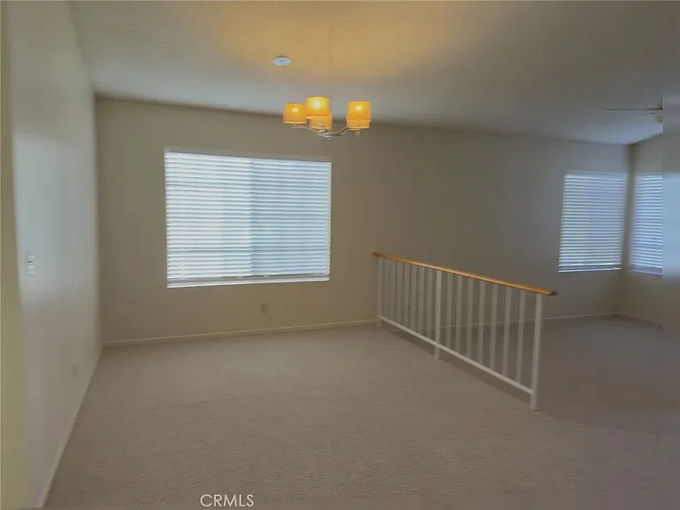 1756 Parkview — Photo 10