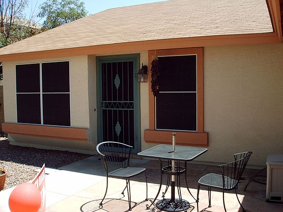 Courtyard/seating area at front door