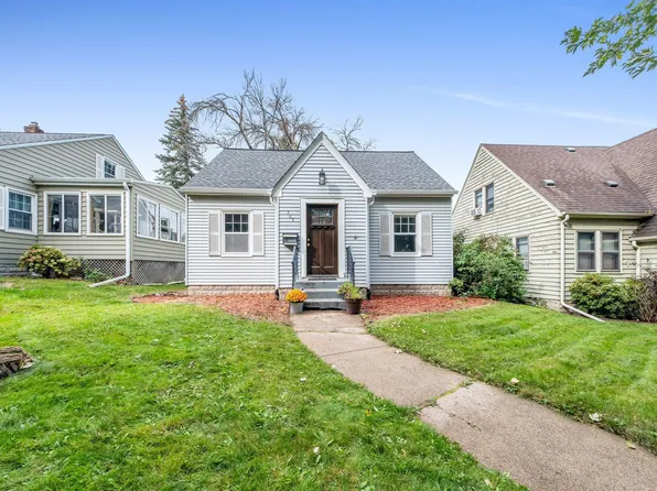 705 Cottage Ave E, Saint Paul, MN 55106