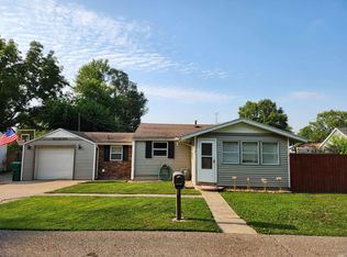 11941 Price St, Osceola, IN 46561