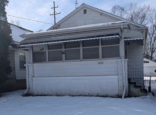 1218 Hughes Ave, Flint, MI 48503