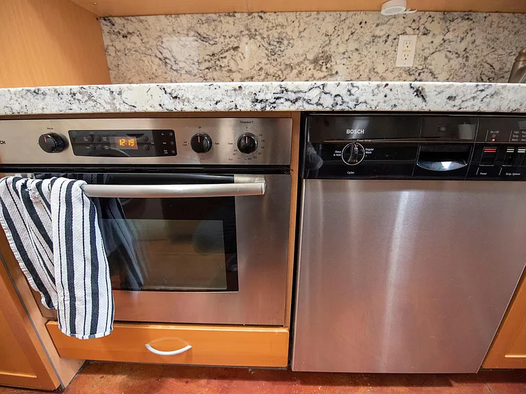 336 W Broadway #310 — Photo 9