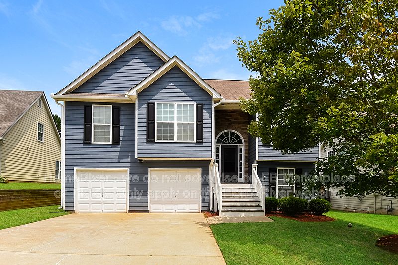1st image of 261 Augusta Woods Dr