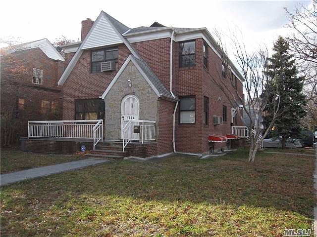 1st image of 6304 Cromwell Cres