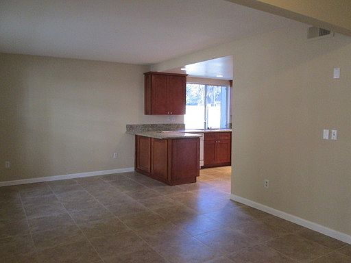 2nd image of 3756 Balboa Ter Unit A