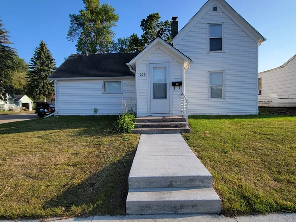 232 1st Ave N, Crookston, MN 56716
