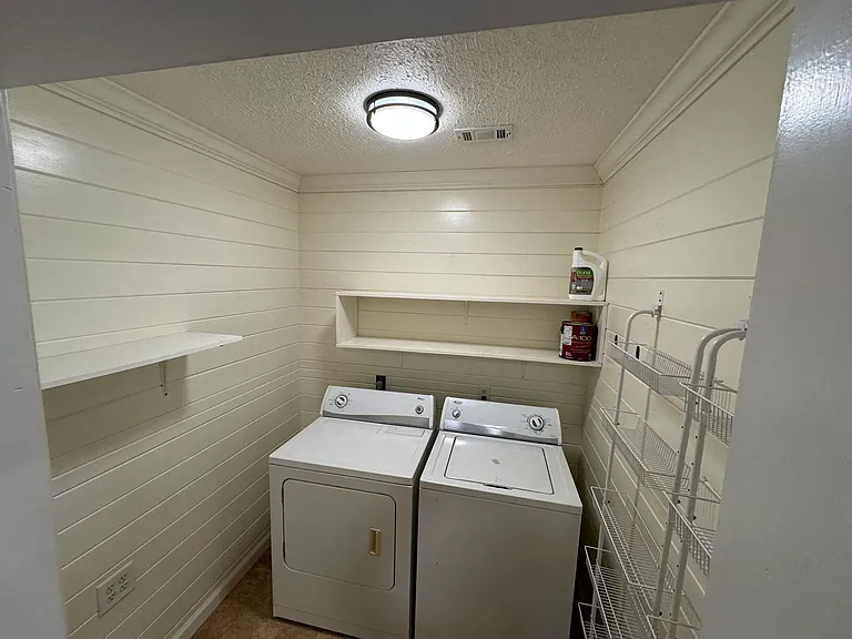 7031 Wolfe Rd — Photo 4