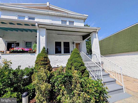 2nd image of 224 Williams Ave