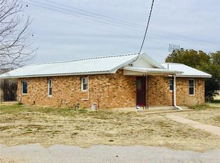 12164 N 1810th Rd, Erick, OK 73645