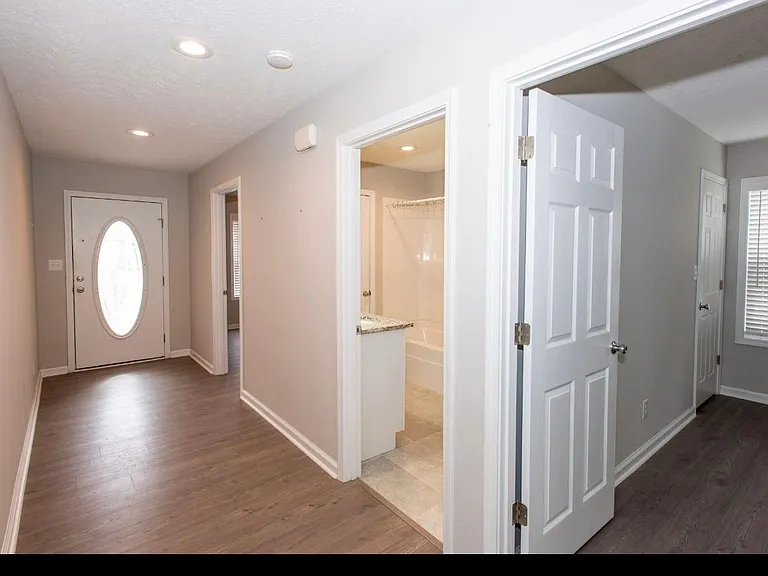 5339 Avery Woods Ln — Photo 17