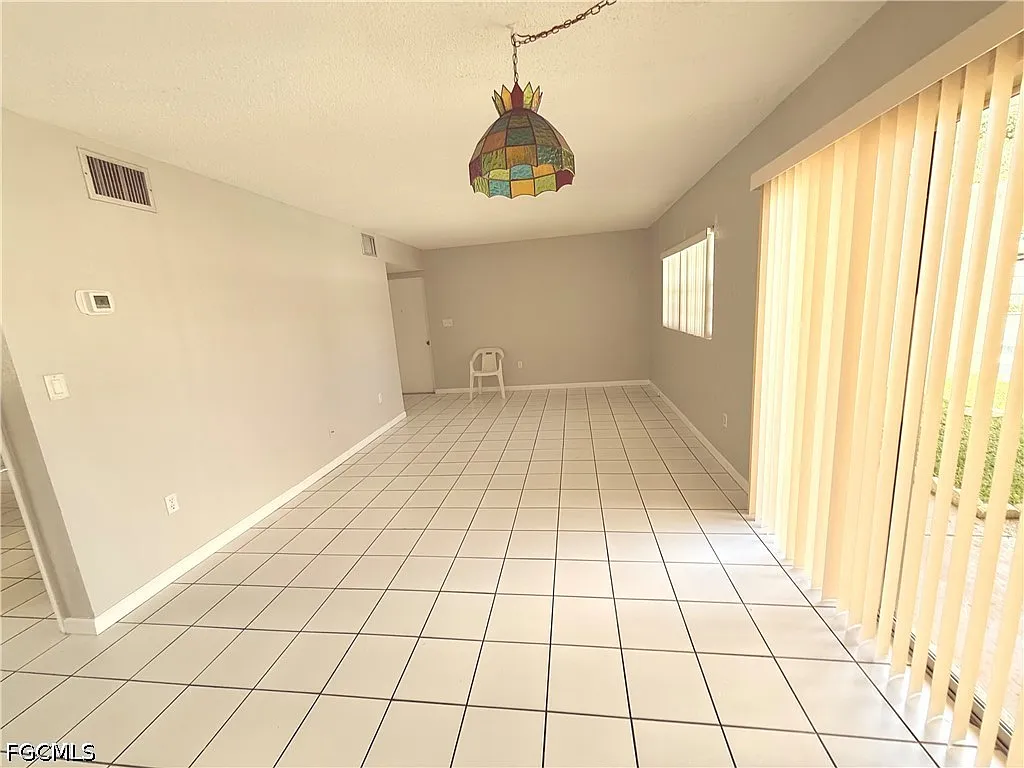 2 bed, 2.0 bath, 818 sqft, $1,450 — Photo 4