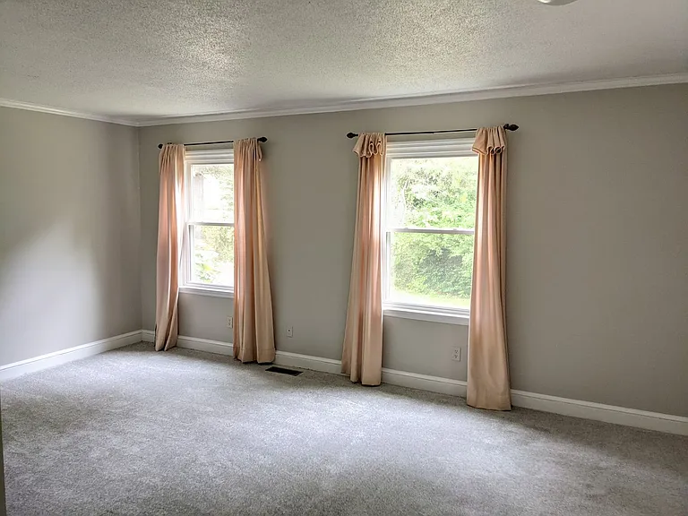 224 Lybrook Rd — Photo 10