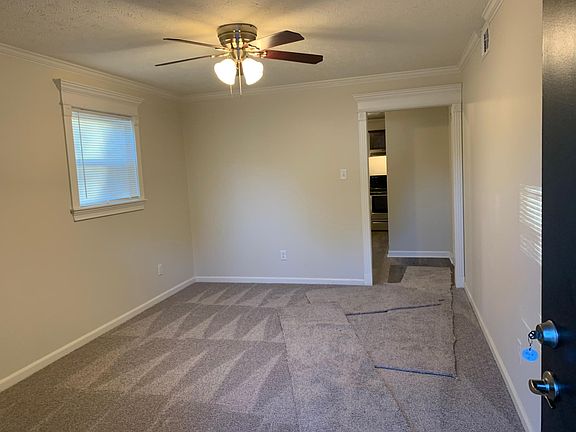 Mohawk Graphite carpeting with satin-nickel finishes.