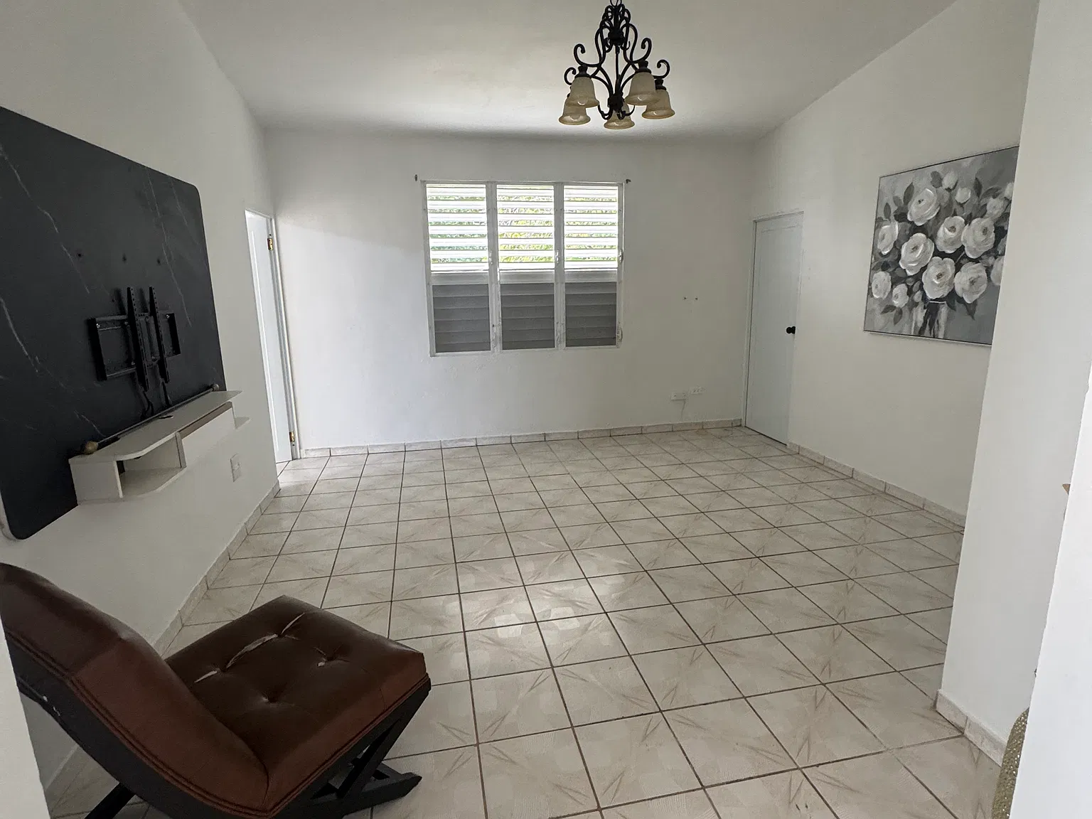 3 bed, 2.5 bath, $1,900 — Photo 3