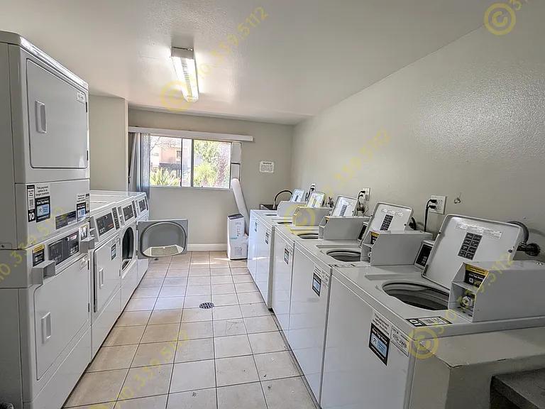 445 Hawthorne #313 — Photo 27