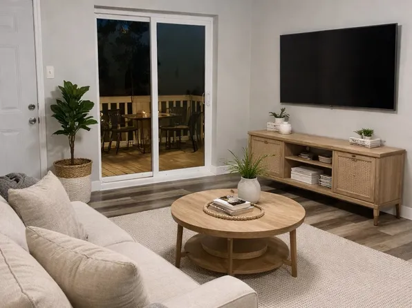 7123 Horner Ave APT E, Saint Louis, MO 63117