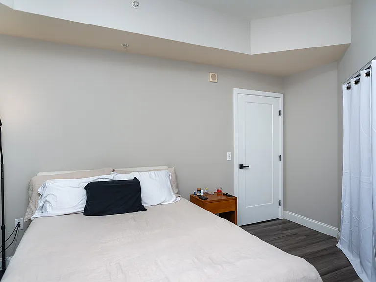 253 10th Ave #427 — Photo 24