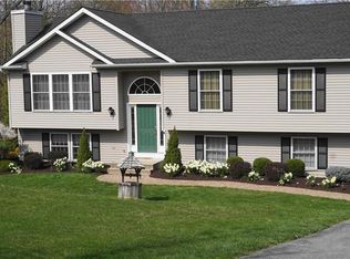 271 Beattie Rd, Washingtonville, NY 10992