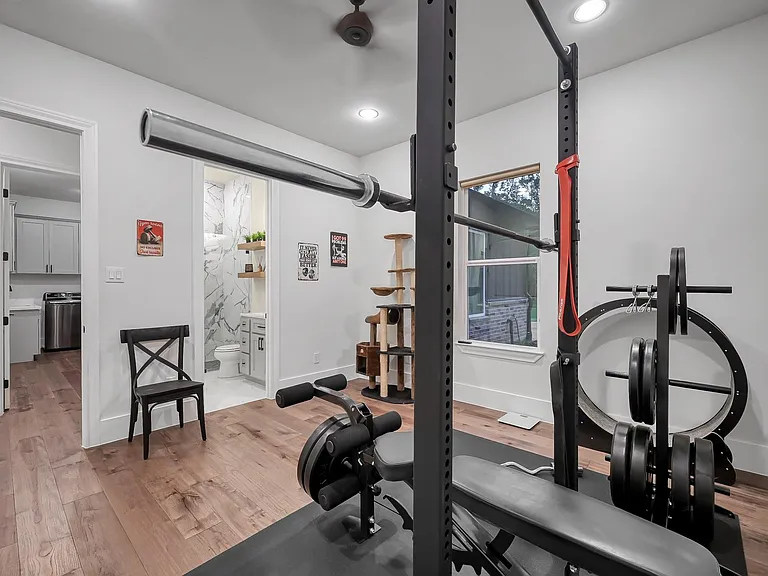 15937 Stagecoach Rd — Photo 33