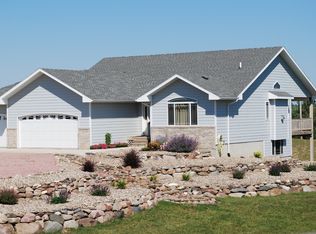 45124 262nd St, Canistota, SD 57012