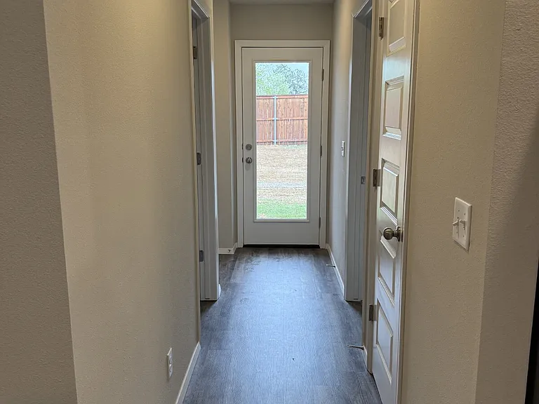 316 N Cattle Dr — Photo 4