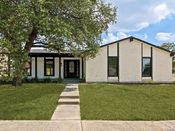 13702 PEBBLE WALK, San Antonio, TX 78217